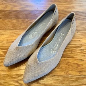 Rothy's "The Point" in Ecru, Size 5.5 NEW